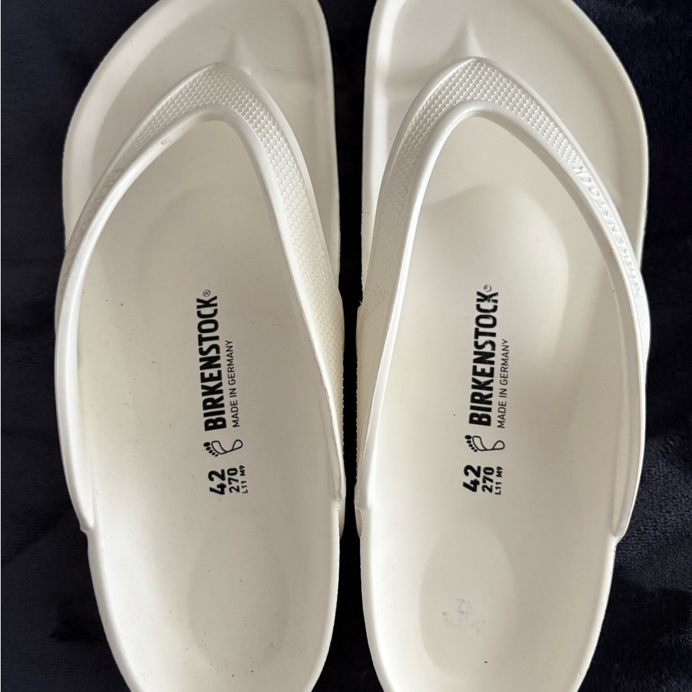 Birkenstock White Honolulu Sandals